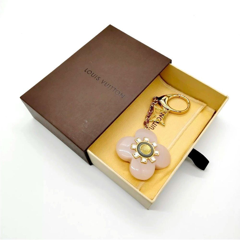 Auth Louis Vuitton Goldtone Pink Fleur D'Etoile Key Holder Bag Charm